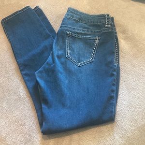 Maurices Jeggings Size Large, Regular Length